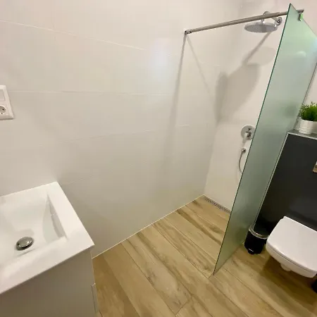 Villa7 Balaton Pensjonat Alsóörs