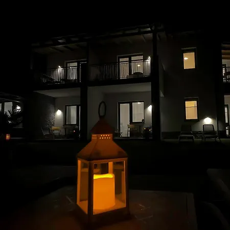 Villa7 Balaton 4* Альшоэрш