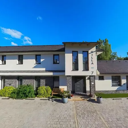 Villa7 Balaton Affittacamere 4*